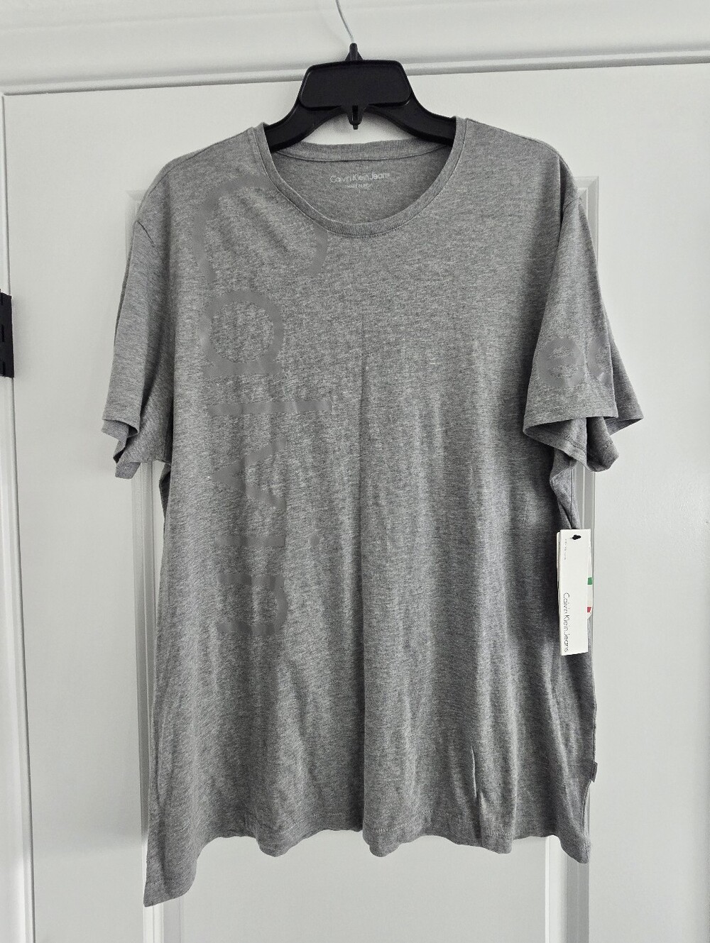 Brand New Calvin Klein Men’s Gray Short-Sleeve Crew T-Shirt Size Large